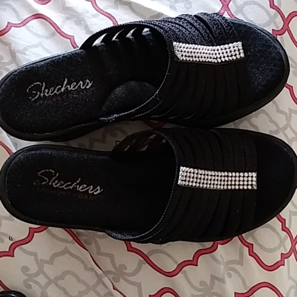 Shoes - Picture 2 of 4